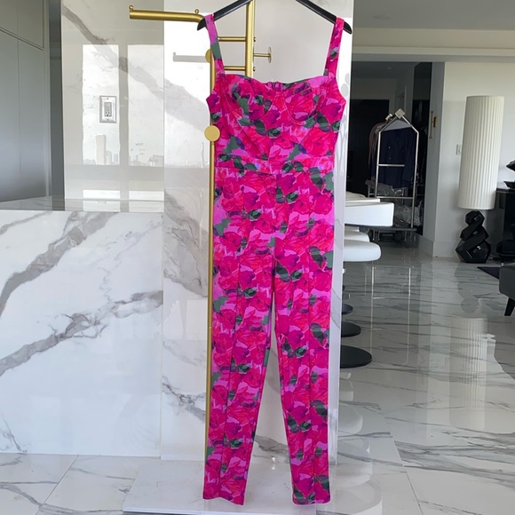 The New Arrivals by Ilkyaz Ozel Fonda Jumpsuit in Abstract Pink - Picture 2 of 9